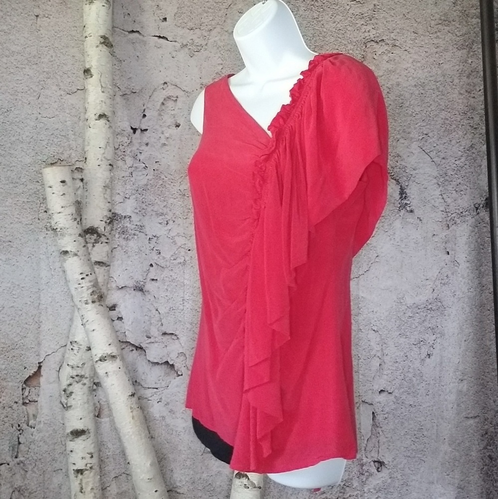 NWOT 💥CLEARANCE💥 ruffle asymmetrical - Picture 2 of 6